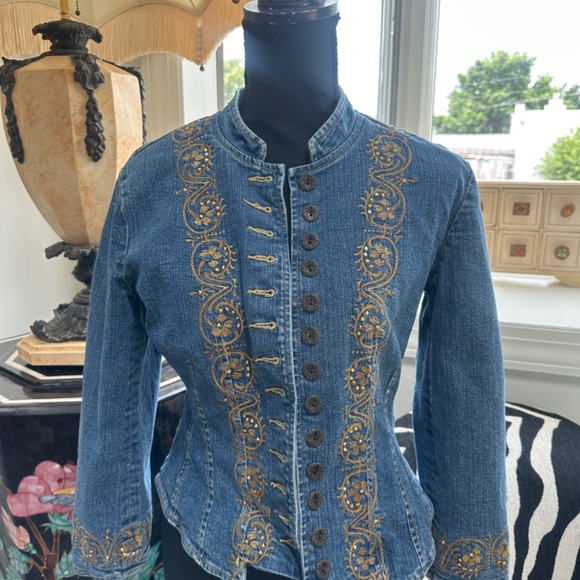 Ornate Baroque Denim Corset Jacket – Gold Embroidery & Button Detail - Picture 4 of 5